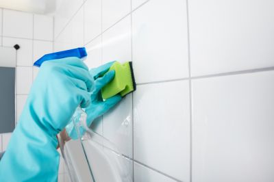 Ceiling And Wall Tile Cleaning For Kitchens And Bathrooms
